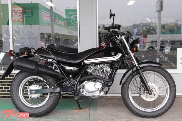 中古車 バンバン200
